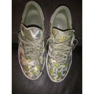 Size 7 - Adidas Sambarose Olive Camo 2019